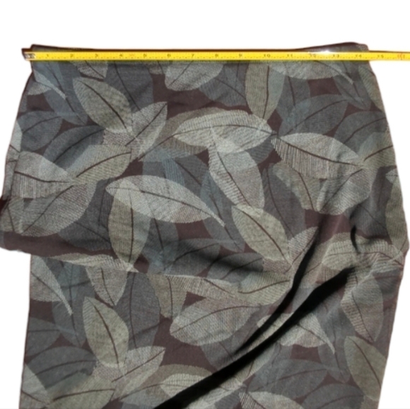 New York & Company Women's Sheer Green Floral Skirt Over Black Slip Size… - Picture 4 of 9